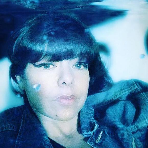 Meet your Posher, Crystal - Picture 1 of 1